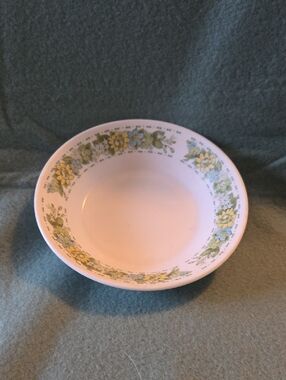 Noritake White Ceramic Soup Bowl with Yellow and Green Floral Border